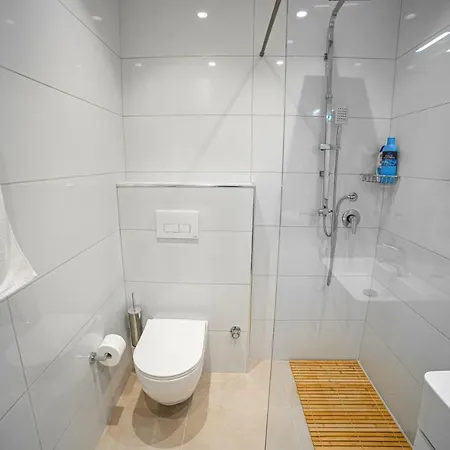 Sense Luxury 3* Velipojë