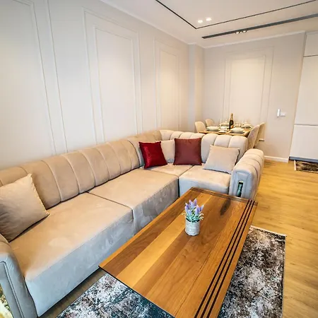 Sense Luxury 아파트호텔 3*