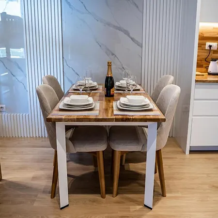 Sense Luxury Apartmanhotel 3*