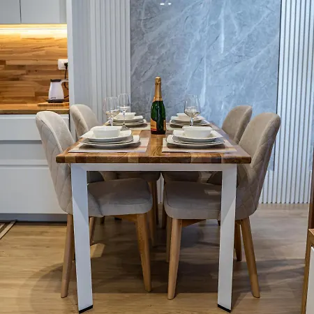 Aparthotel Sense Luxury Velipojë